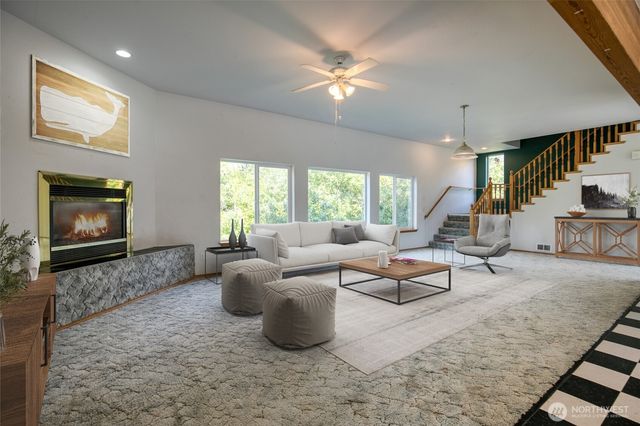 1487 Ocean Beach Road, Hoquiam, WA 98550