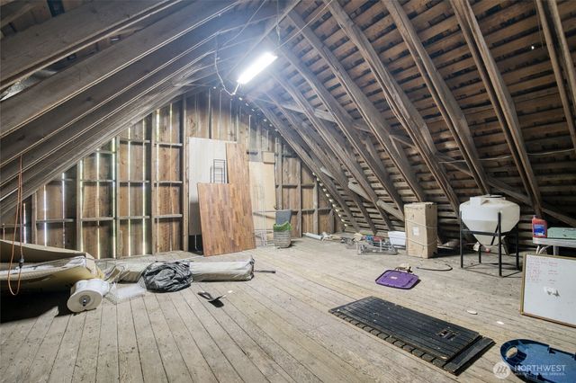 1487 Ocean Beach Road, Hoquiam, WA 98550