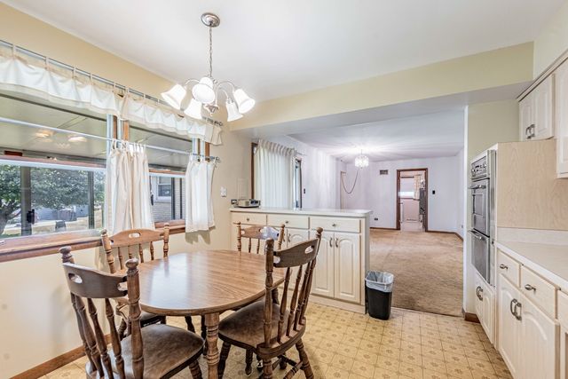 1161 E 171st Court, South Holland, IL 60473