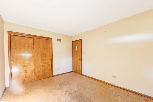 1161 E 171st Court, South Holland, IL 60473
