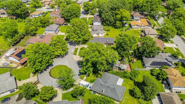 1161 E 171st Court, South Holland, IL 60473