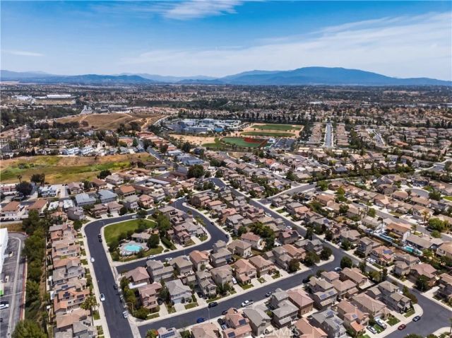 26224 Douglass Union Lane, Murrieta, CA 92563