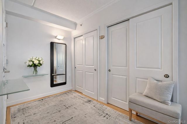 136 Beach 117th Street 4N, Rockaway Park, NY 11694