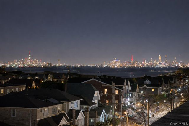 136 Beach 117th Street 4N, Rockaway Park, NY 11694