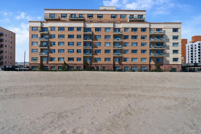 136 Beach 117th Street 4N, Rockaway Park, NY 11694