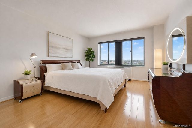 136 Beach 117th Street 4N, Rockaway Park, NY 11694