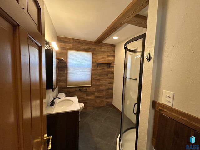 1005 N Kiwanis Ave Avenue, Sioux Falls, SD 57104