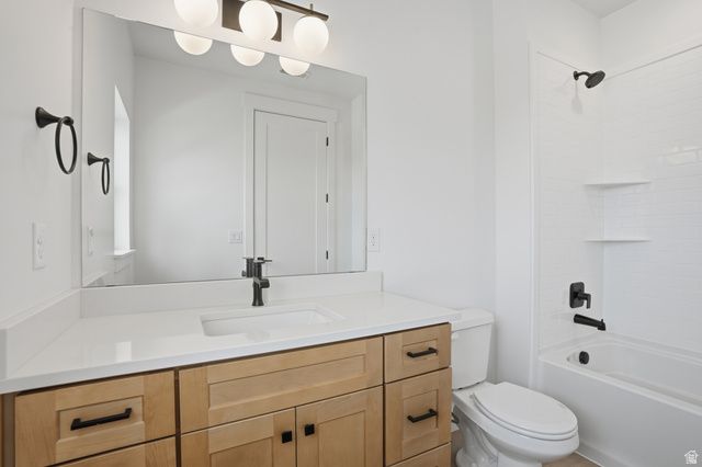 5224 N MAPLEWOOD LN, Stansbury Park, UT 84074