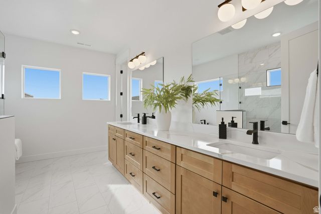 5224 N MAPLEWOOD LN, Stansbury Park, UT 84074