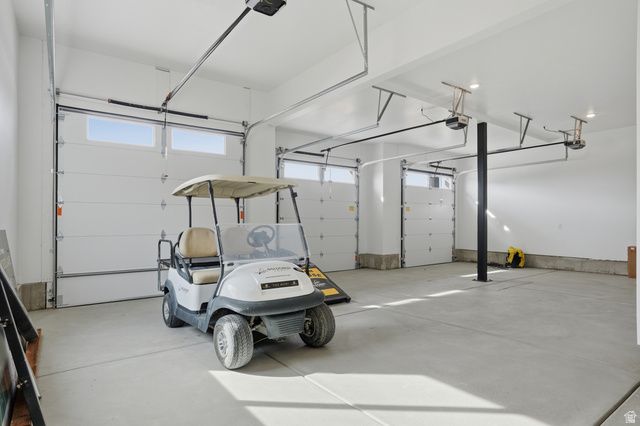 5224 N MAPLEWOOD LN, Stansbury Park, UT 84074