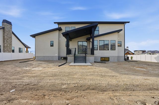 5224 N MAPLEWOOD LN, Stansbury Park, UT 84074