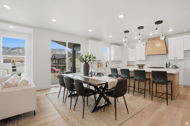 5224 N MAPLEWOOD LN, Stansbury Park, UT 84074