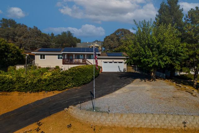 2345 Ponderosa Rd, Rescue, CA 95672