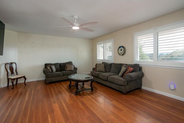 2345 Ponderosa Rd, Rescue, CA 95672