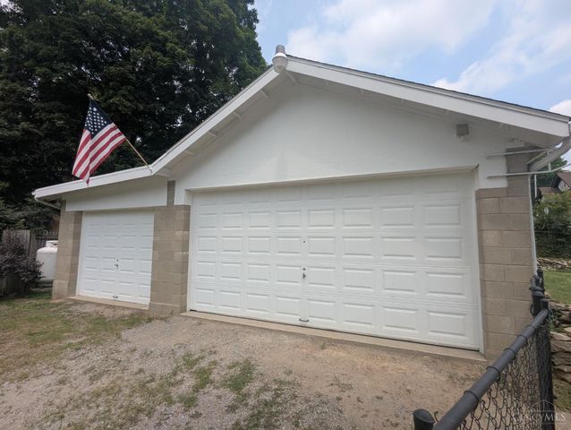 7160 River Road, Cincinnati, OH 45233