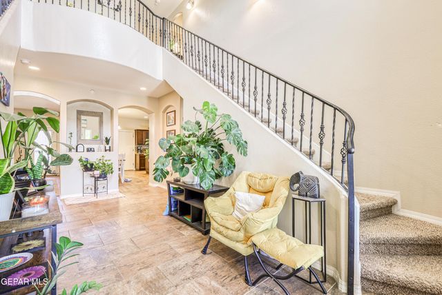 2072 ROBERT MINNIE A, El Paso, TX 79938