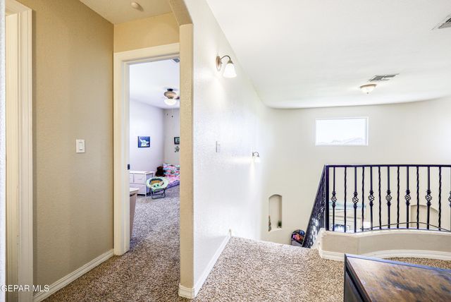 2072 ROBERT MINNIE A, El Paso, TX 79938