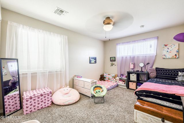 2072 ROBERT MINNIE A, El Paso, TX 79938