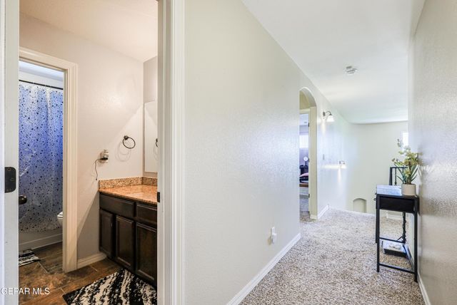 2072 ROBERT MINNIE A, El Paso, TX 79938