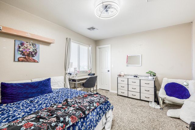 2072 ROBERT MINNIE A, El Paso, TX 79938