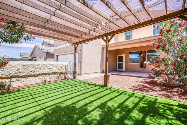 2072 ROBERT MINNIE A, El Paso, TX 79938
