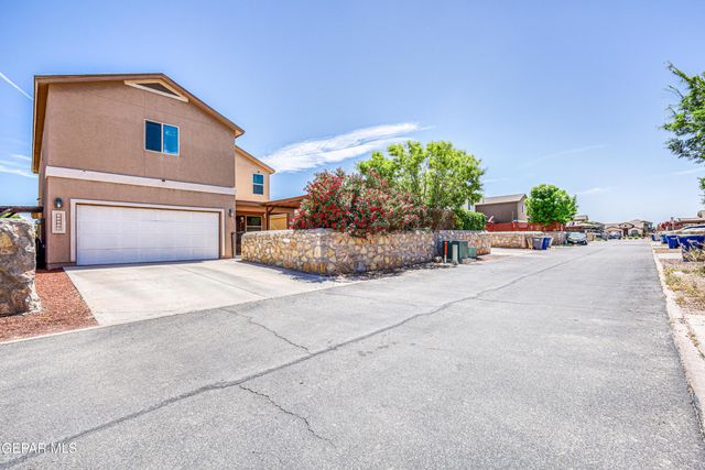 2072 ROBERT MINNIE A, El Paso, TX 79938