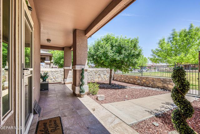 2072 ROBERT MINNIE A, El Paso, TX 79938