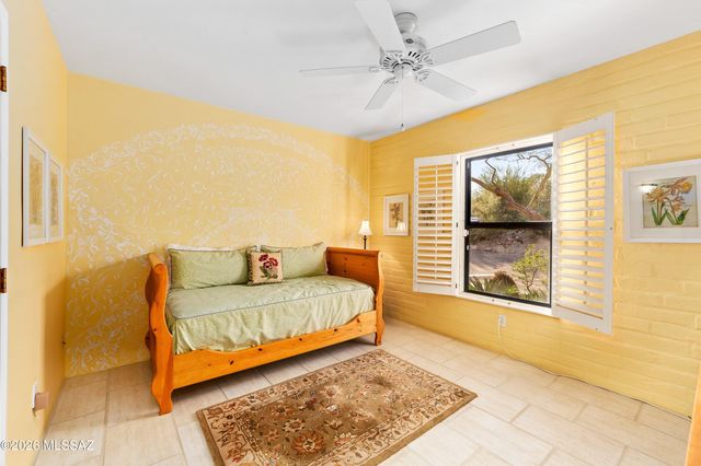 5200 N Calle La Cima, Tucson, AZ 85718