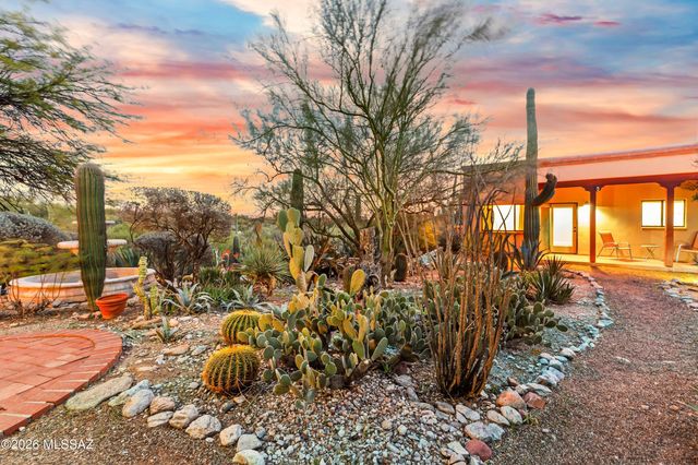 5200 N Calle La Cima, Tucson, AZ 85718