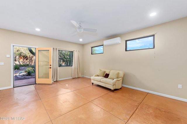 5200 N Calle La Cima, Tucson, AZ 85718