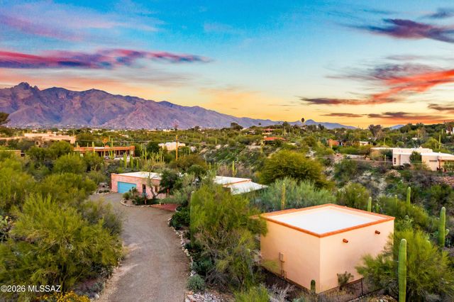 5200 N Calle La Cima, Tucson, AZ 85718