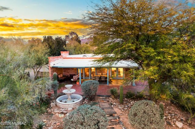 5200 N Calle La Cima, Tucson, AZ 85718