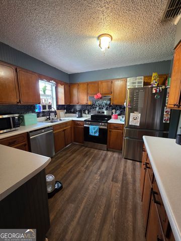 39 Waldon Street, Baxley, GA 31513