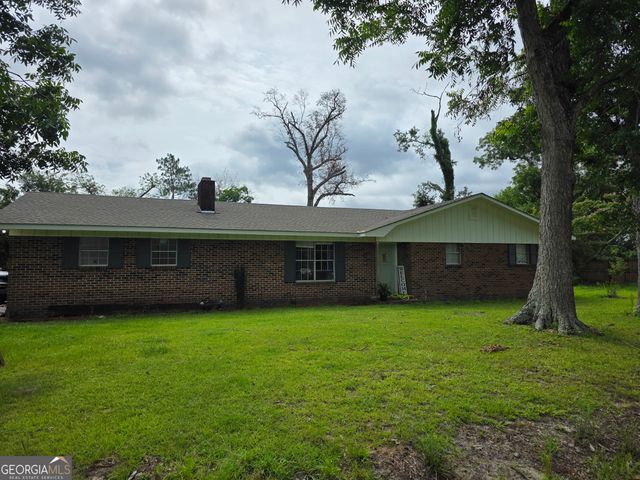 39 Waldon Street, Baxley, GA 31513