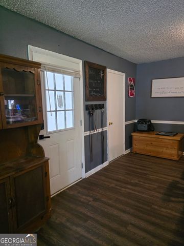 39 Waldon Street, Baxley, GA 31513