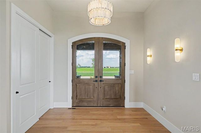 1050 Twin Silos Lane, Orchard Farm, MO 63301