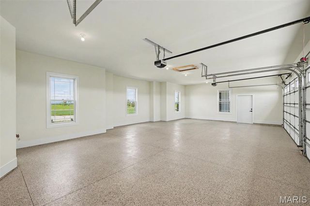 1050 Twin Silos Lane, Orchard Farm, MO 63301