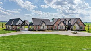 1050 Twin Silos Lane, Orchard Farm, MO 63301