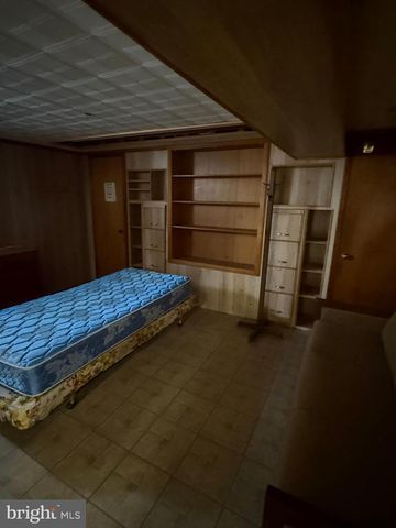 753 E 25TH ST, Chester, PA 19013