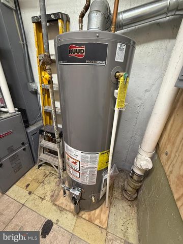 753 E 25TH ST, Chester, PA 19013