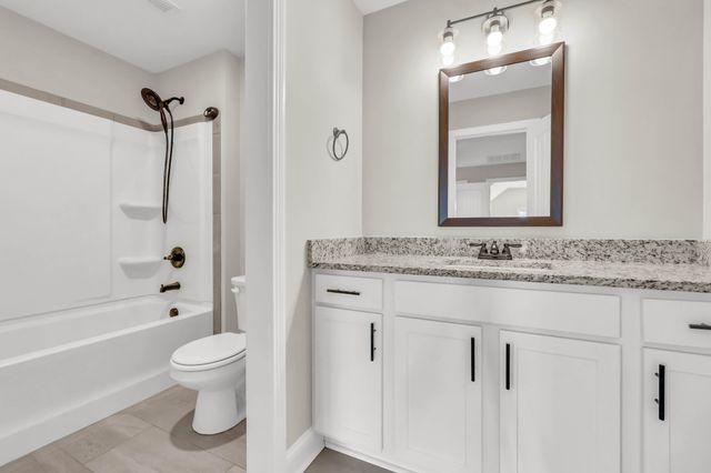 1850 Shield Dr, Clarksville, TN 37043