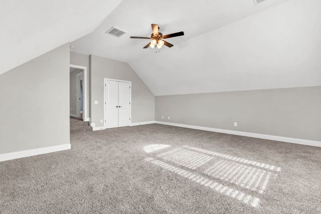 1850 Shield Dr, Clarksville, TN 37043