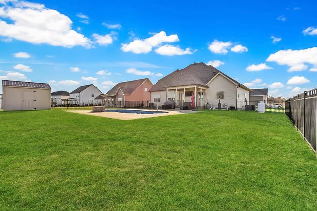 1850 Shield Dr, Clarksville, TN 37043