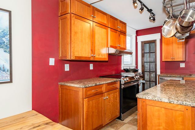 952 Sheridan Street, Ypsilanti, MI 48197