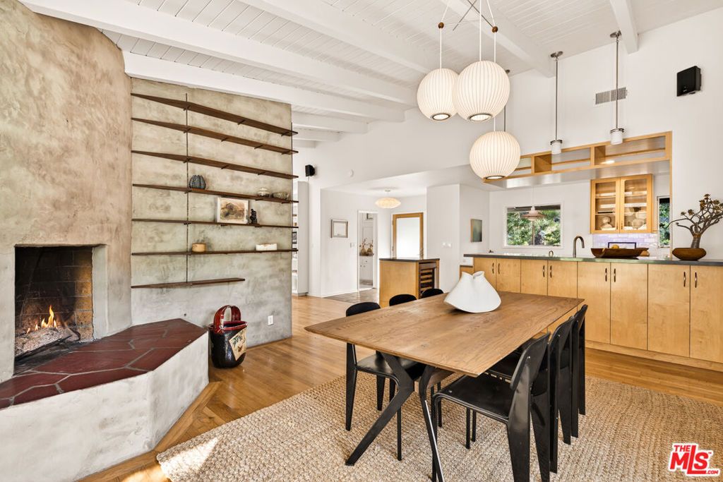 Image 14 of property listing at 1362 Marinette Road, Pacific Palisades, CA 90272