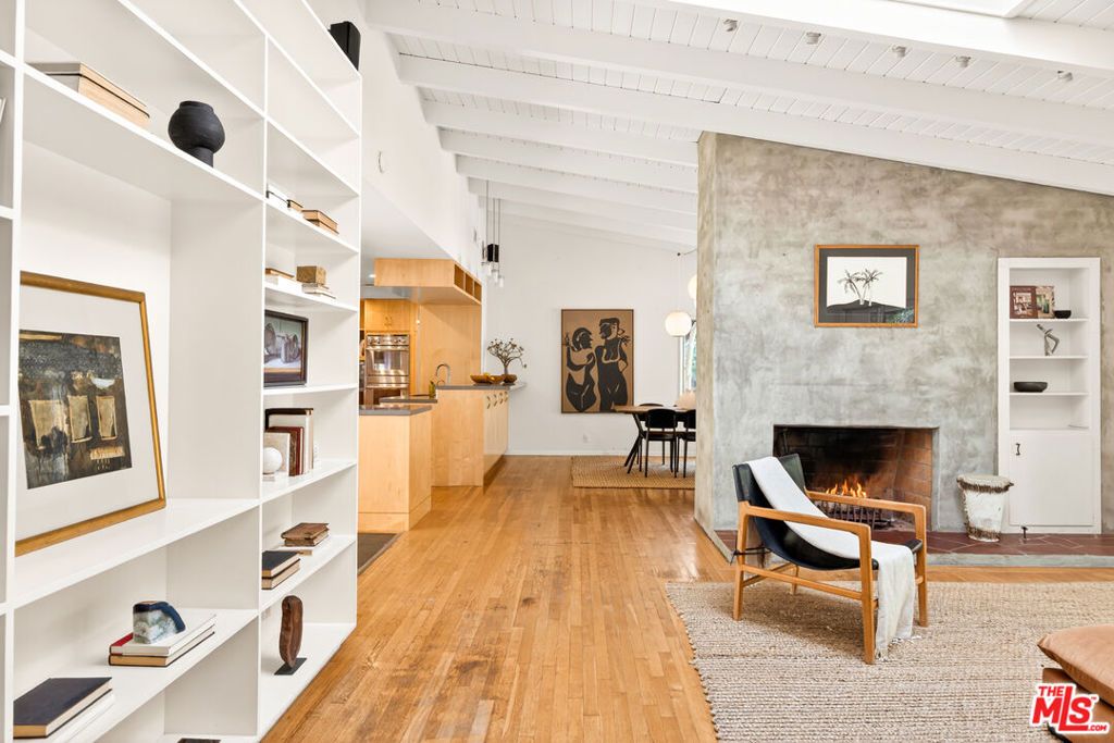 Image 21 of property listing at 1362 Marinette Road, Pacific Palisades, CA 90272