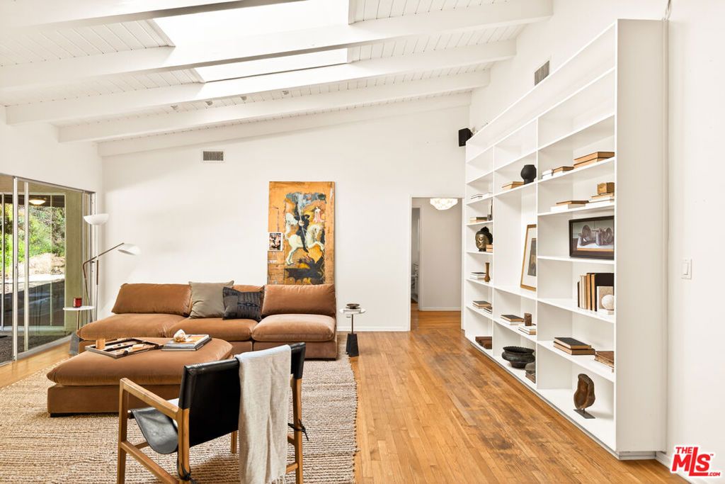 Image 22 of property listing at 1362 Marinette Road, Pacific Palisades, CA 90272