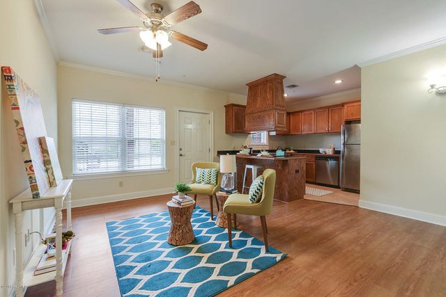312 Bertrand Drive 203, Lafayette, LA 70506