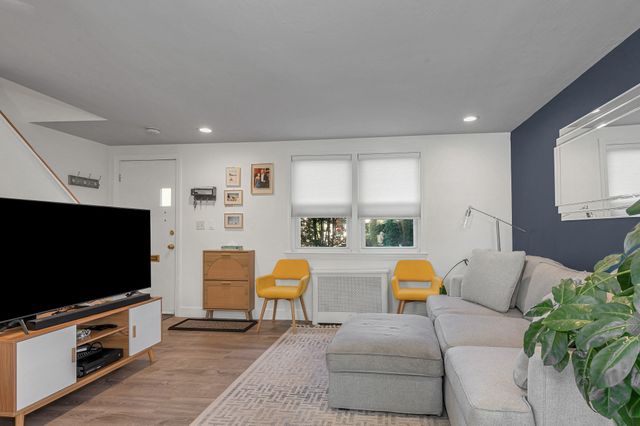 34 Newman Rd 34, Malden, MA 02148