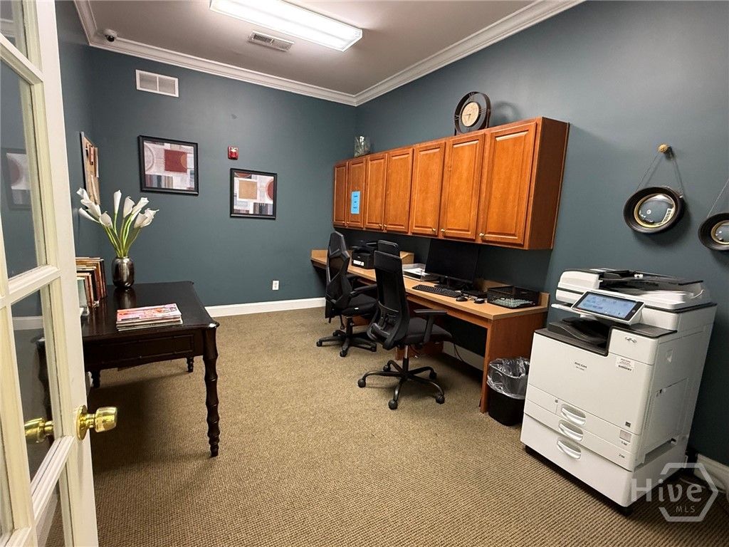 Image 6 of property listing at 5204 Walden Park Drive, Savannah, GA 31410